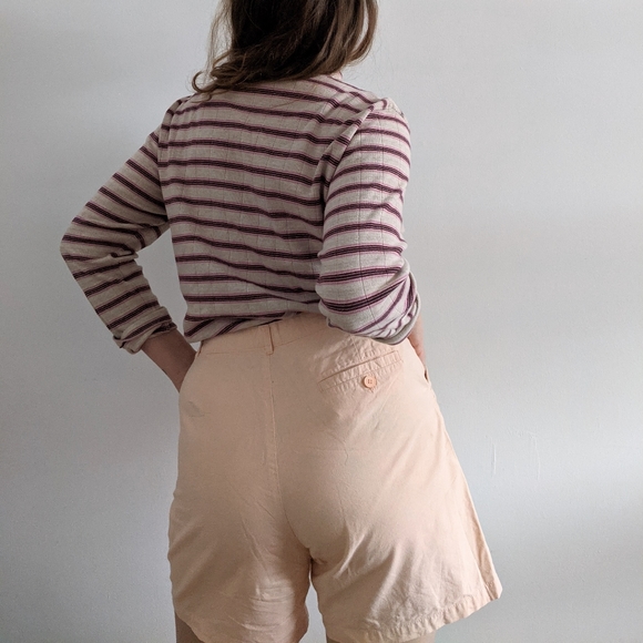 1980’s Peach High Waist Pleated Shorts - Picture 5 of 6